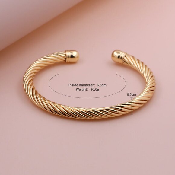 Gold toned Boho Women's cuff Bracelet Chain - Picture 5 of 5